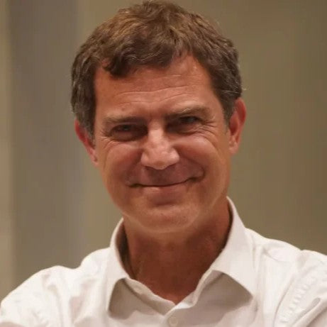 <em>Andrés Córdova</em>